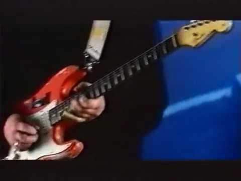 在 YouTube 上觀看「Chris Rea - The Road To Hell Full Version」