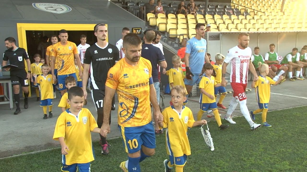 FK Pohronie vs. MFK Tatran Liptovský Mikuláš.
