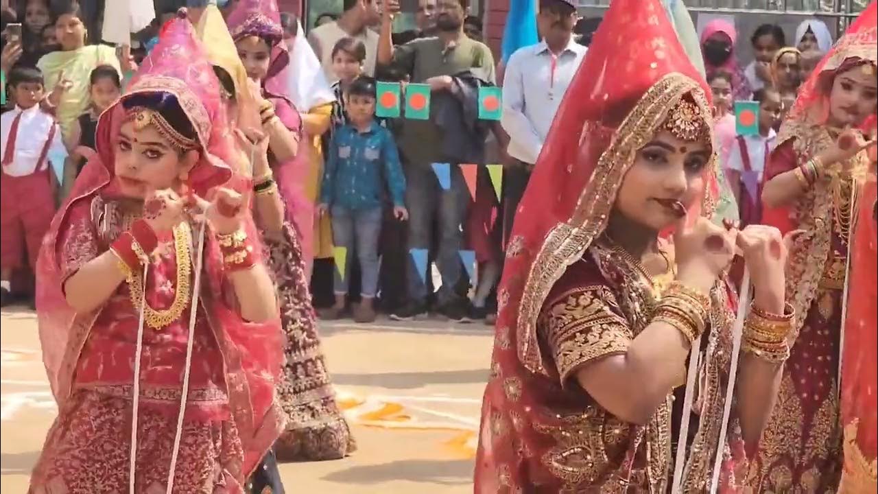 Rus qiz oz dugonasini lesbiyanka jinsiy aloqa qilishga kondiradi. Porno komediya ayol