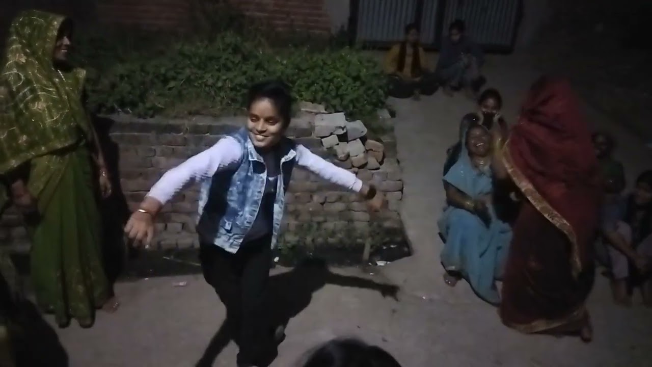 @🪱  मैं तो कारे ने खल्यि रे 🪱😄