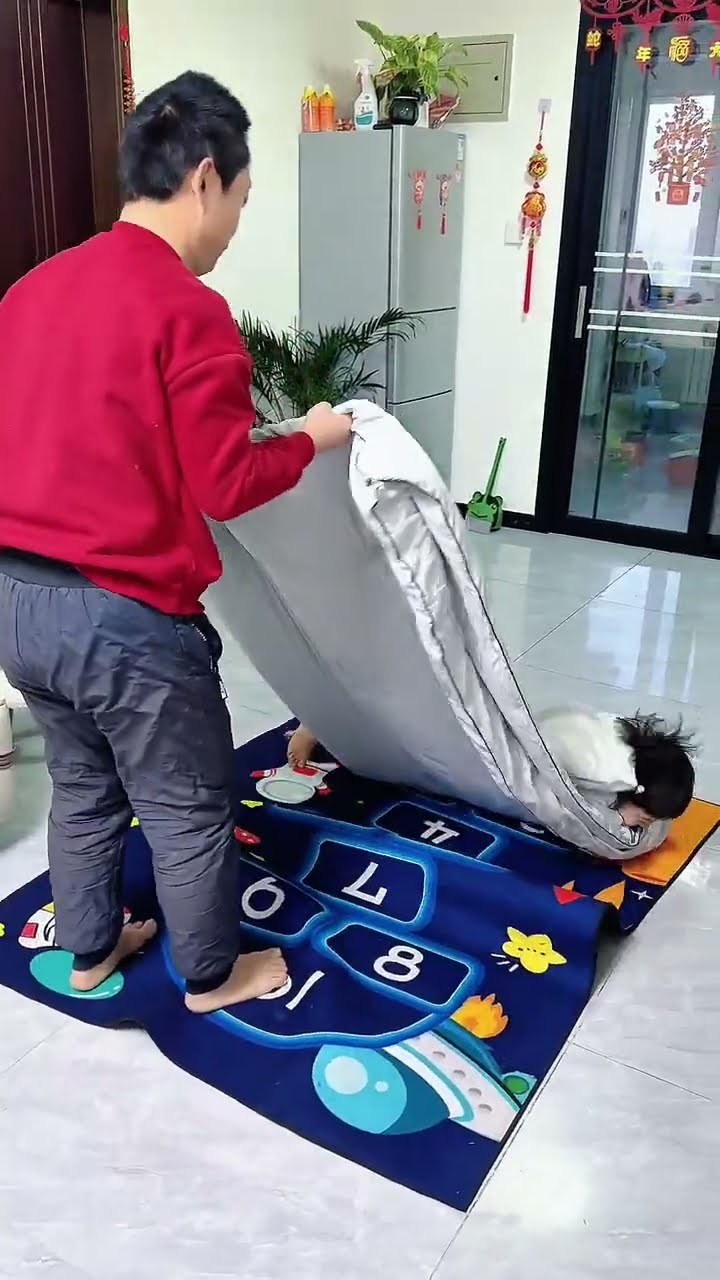 亲子小游戏，还得是爸爸带娃！#Cute baby#Cute#呆萌小米宝#聪明宝宝#萌娃