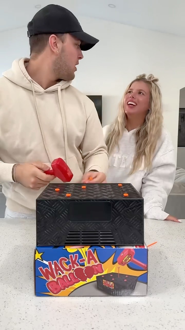 #JasonDeruloTV // Game ?? #GotPermissionToPost From @MariahandBill #HandsOnMe