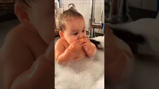 🛁 Baby’s First Bubble Bath 🥹🫧 | Too Cute!