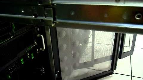 How to Remove and Insert a Rack Server.