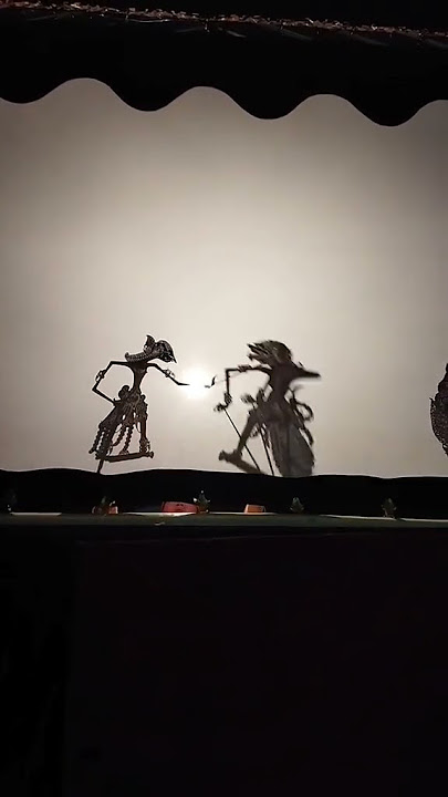 Perang wayang kulit Cakil v Abimanyu #fypシ゚viral#wayangkulit #wayangindonesia #wayangkitaindonesia