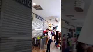 Detik Detik Atap Jebol