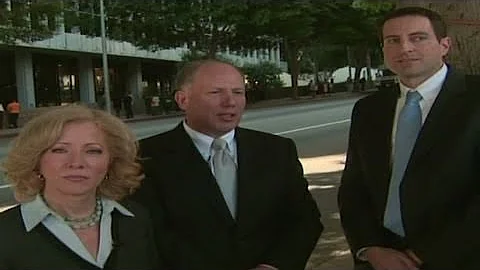 CNN: Howard K. Stern walks out of interview