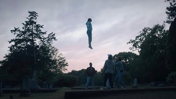 Max floating scene | Stranger Things | “What’s her favorite song!”