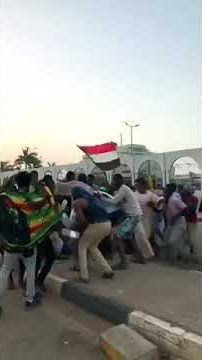 طرائف -الثورة السودانية-صباح الخير قوم يا النايم😂