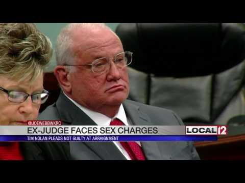 former-campbell-co.-judge-indicted-on-rape,-human-trafficking-charges-pleads-not-guilty