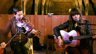 Hurray for the Riff Raff Performs "Ramblin' Gal" | Southern Living chords