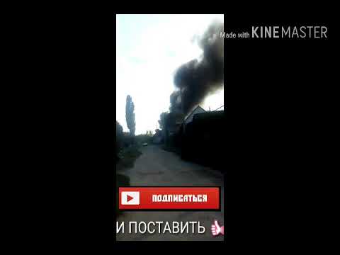 Пожар в Калининске  горит гараж