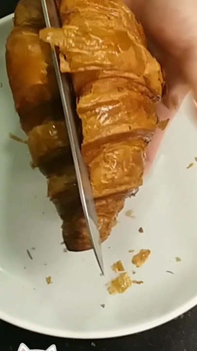 Cutting bread #amazingcutting #satisfying #bread #shorts #youtubeshorts #viralvideo
