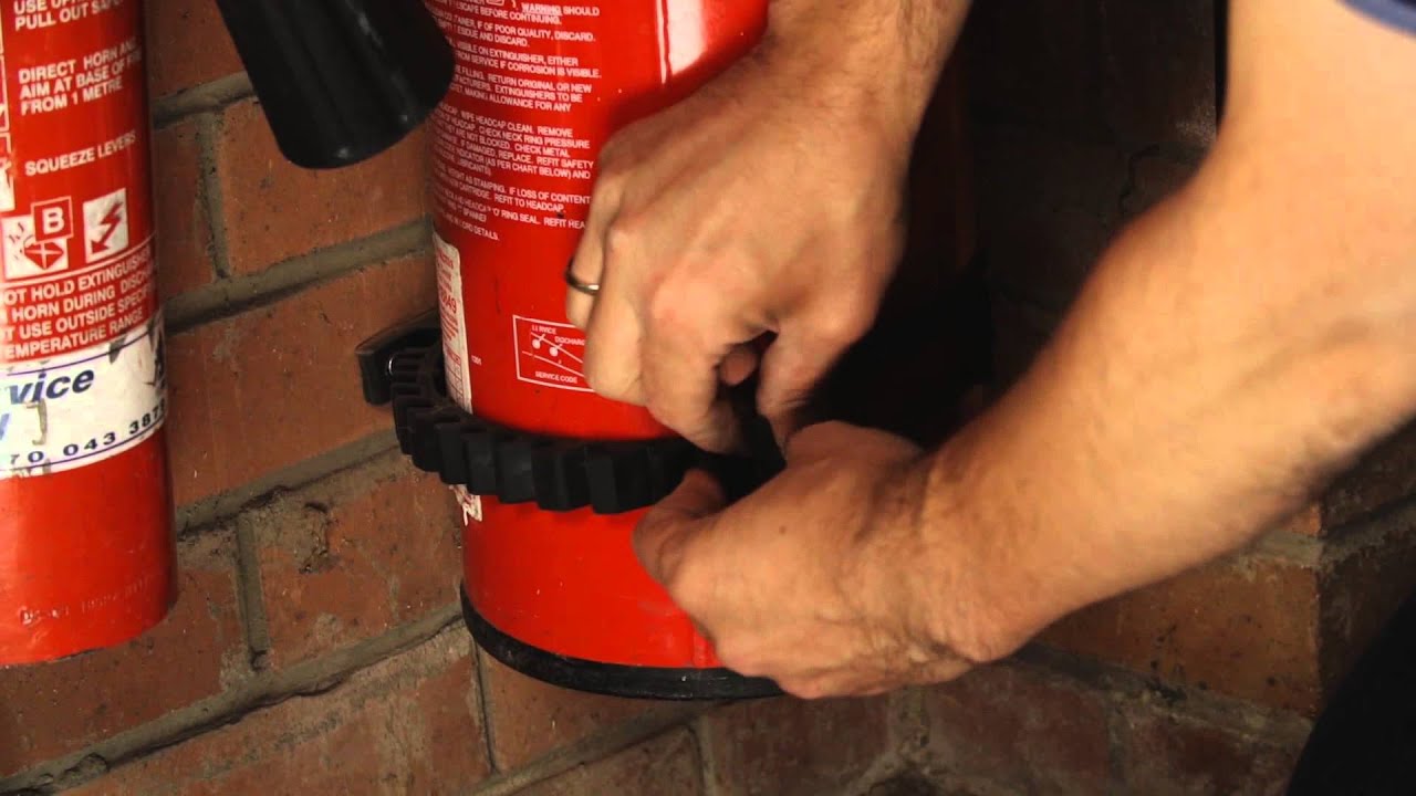 Quick Fist Rubber Clamps Install, Demo & Review - Original, Mini, Super &  Fire Extinguisher Clamps 