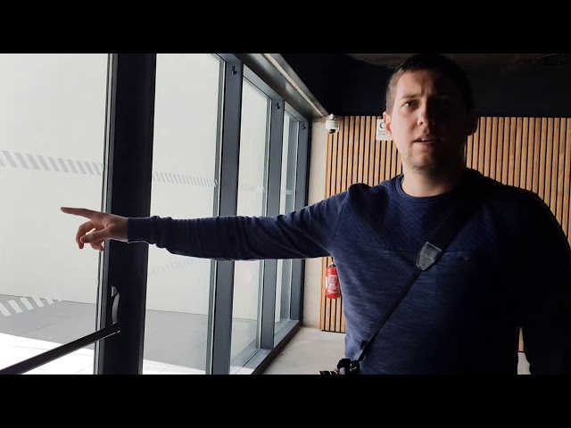 Visite de Glacéo, la nouvelle patinoire de Louviers