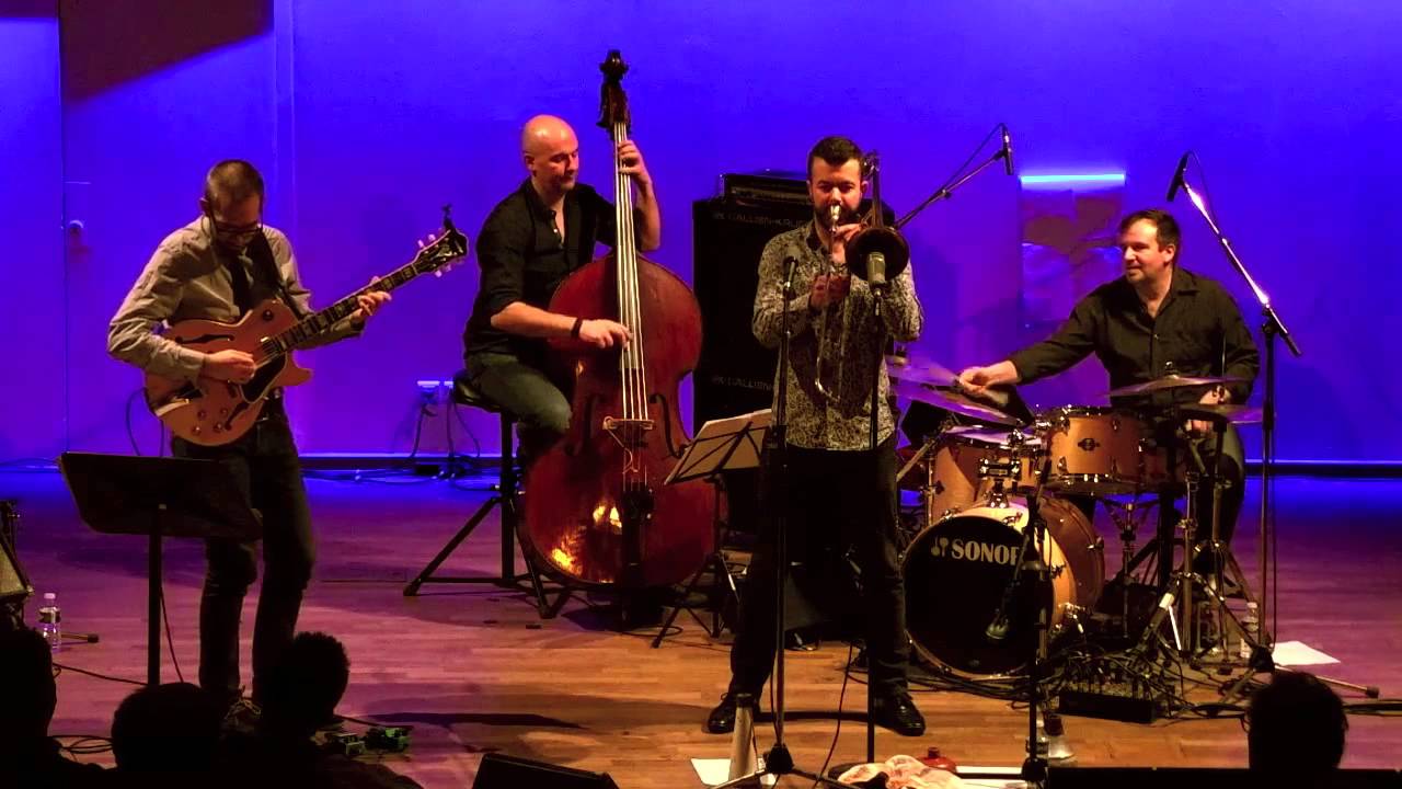 Ver Daniel Zimmermann 4tet - Rollerball no YouTube Ver Daniel Zimmermann 4tet - Rollerball no YouTube