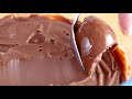 Chocolate Ganache Recipe for Decorating Cake 装饰蛋糕用的巧克力甘纳许食谱 Ganache au chocolat pour décorer gâteau