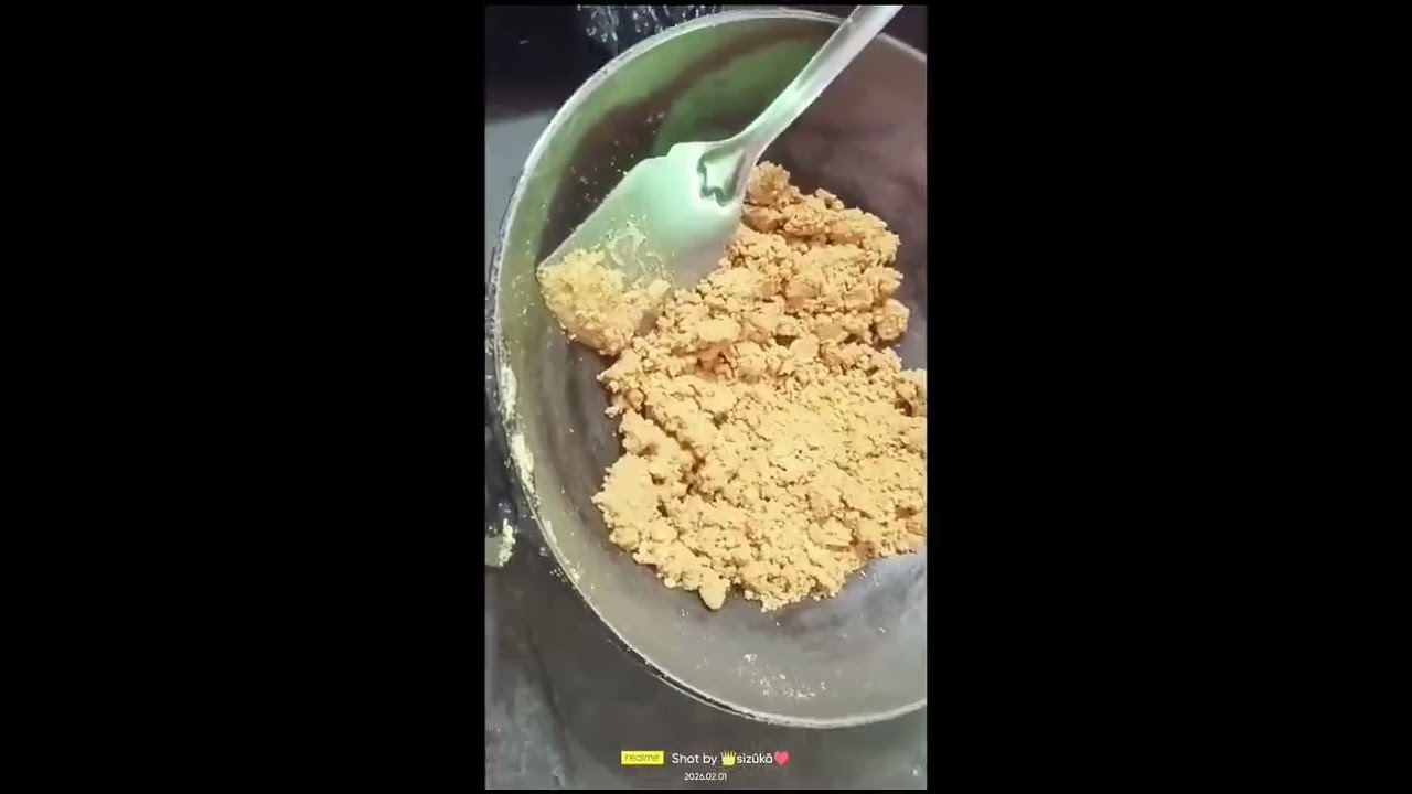 Homemade besan ka laddu recipe 💖😋..........