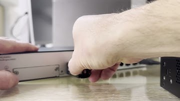 Huawei AR router USB-based deployment (ZTP)