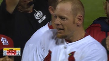 Moss crushes a walk-off three-run shot