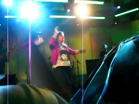 Kelly Clarkson - Some Girls(Guys) Have All the Luc...