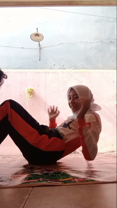 TUGAS 8.PRAKTEK GERAKAN PUSH UP,SIT UP,BACK UP