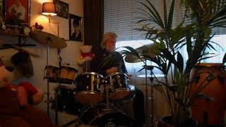 Johnny Drumt met zijn eigen Band LSD uit  1965 Big Bos Man.