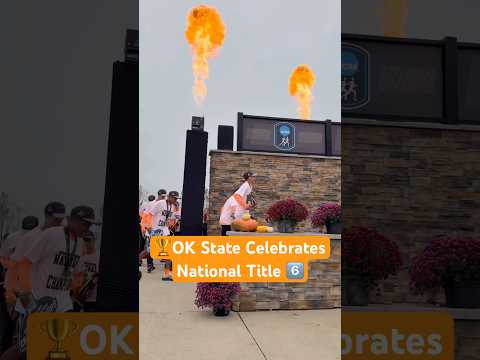 The champs have arrived 🔥🔥#NCAAXC25 #CollegeXc