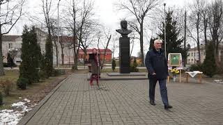 Покладання квітів до пам`ятника Т. Г.  Шевченка