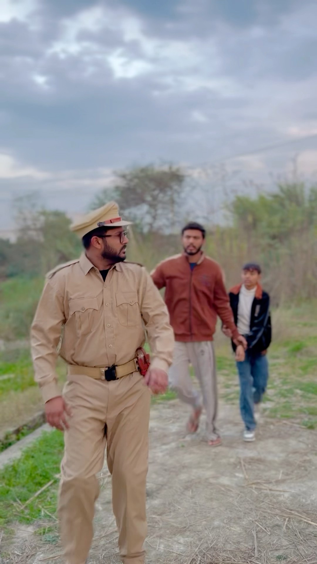 क्या पुलिस इन लोगो को पकड़ पायेगी?? #foryou #shortsfeed #suspense #police #message #explore #viral