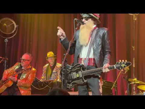 Billy Gibbons w/ Elvis Costello & the Imposters - "Jesus Just Left Chicago" (Brooklyn Bowl 3/12/23)