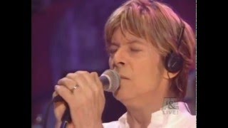 Video thumbnail of "David Bowie – Let's Dance (A&E Live By Request 2002)"