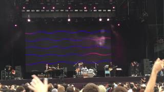 Video thumbnail of "Beck - Raspberry Beret (Prince Cover) at Governors Ball 2016"