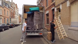 Des Ménages Qui Déménagent