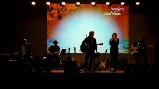 Shiregreen: Under Joshuah trees - a reference to Emmylou Harris and Gram Parsons