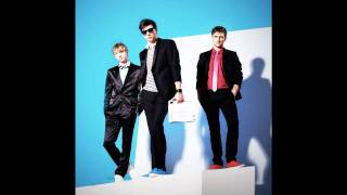 Outloudz - Falling Down