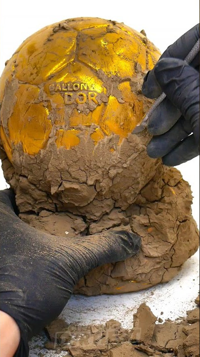 Cleaning The Dirtiest Ballon D'or Ever!