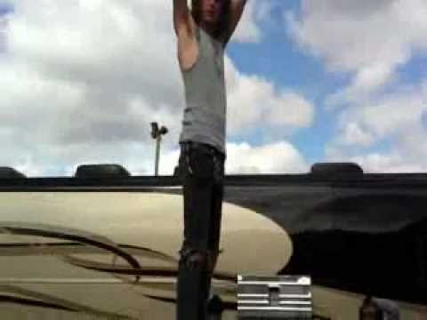 Asking Alexandria BEN BRUCE DANCE LIKE A BITCH xD