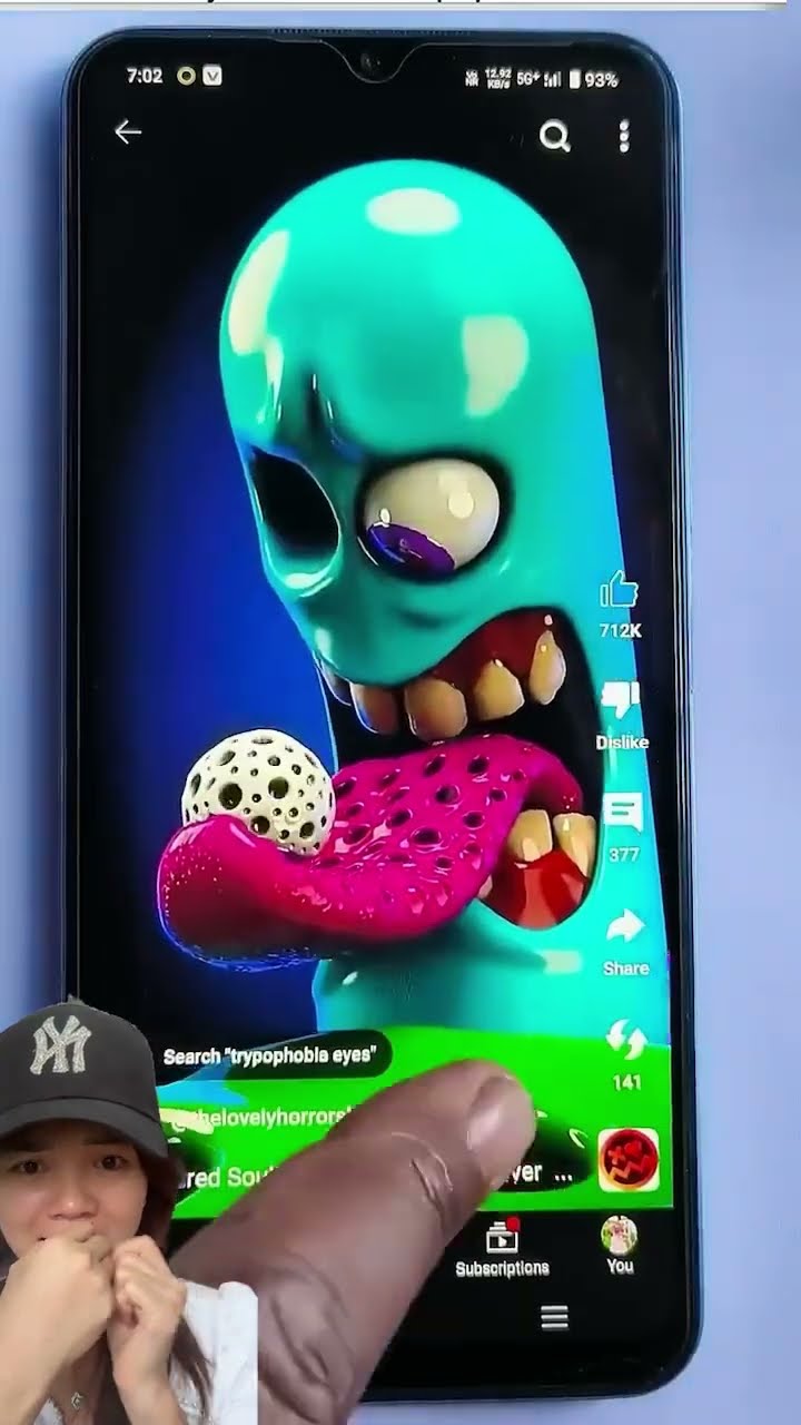 DALAM HP ADEK ADA MONSTER LIDAH SERAM BANGET ⁉️?
