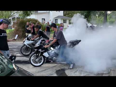 F K The Neighbors Burnout Mudding Shooting Party R33 Skyline Burnout
