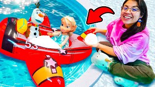 Las vacaciones de verano de Elsa. Juegos con muñecas del Castillo Mágico