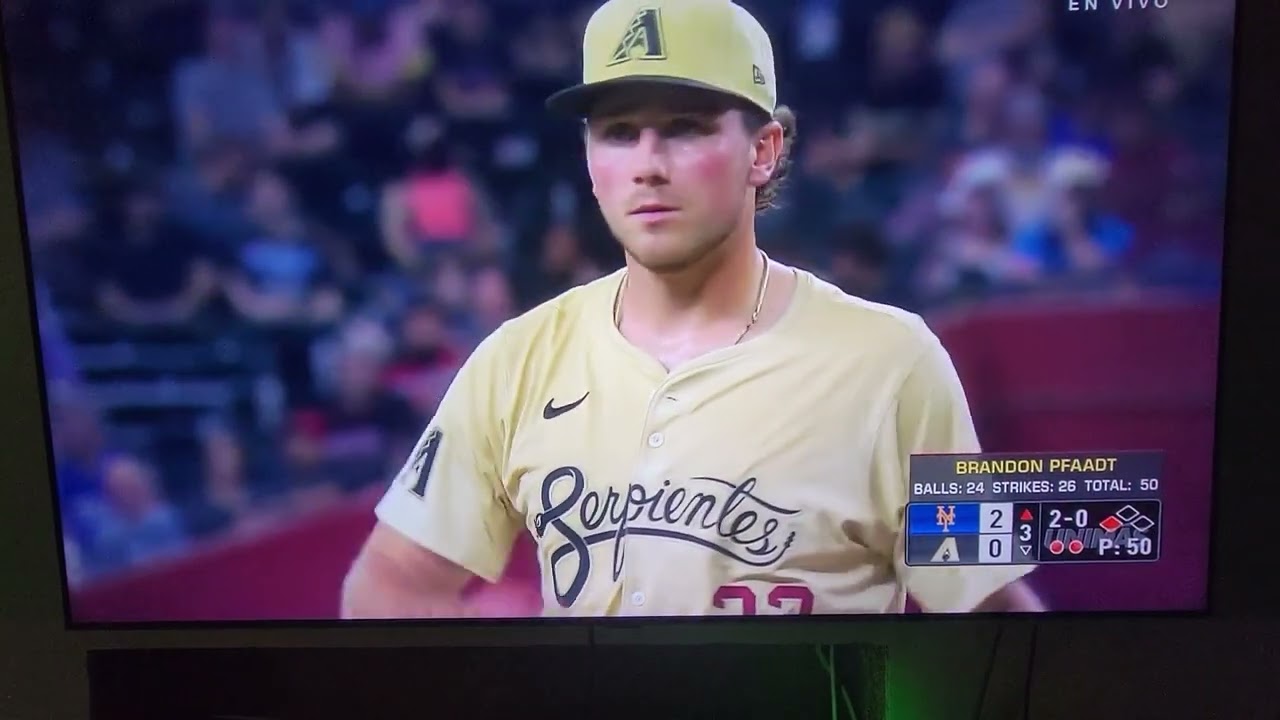 8/27/24 MLB  Spanish Broadcast discusses how Mickey Hatcher was the difference in 88 World  Series.