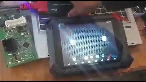 Renaut duster key programing by pad 2