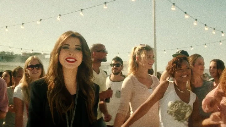 Nancy Ajram feat Cheb Khaled - Shajea Helmak (Offi...