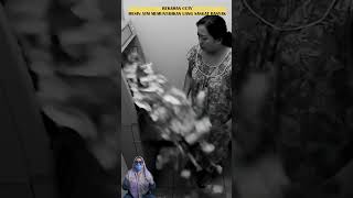 Rekaman Cctv Mesin Atm Muntahkan Uang Sangat Banyak