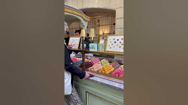 Ladurée Paris Champs Elysées