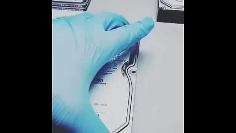 Data Recovery on 1TB Seagate Hard Drive in cleanroom (brief)