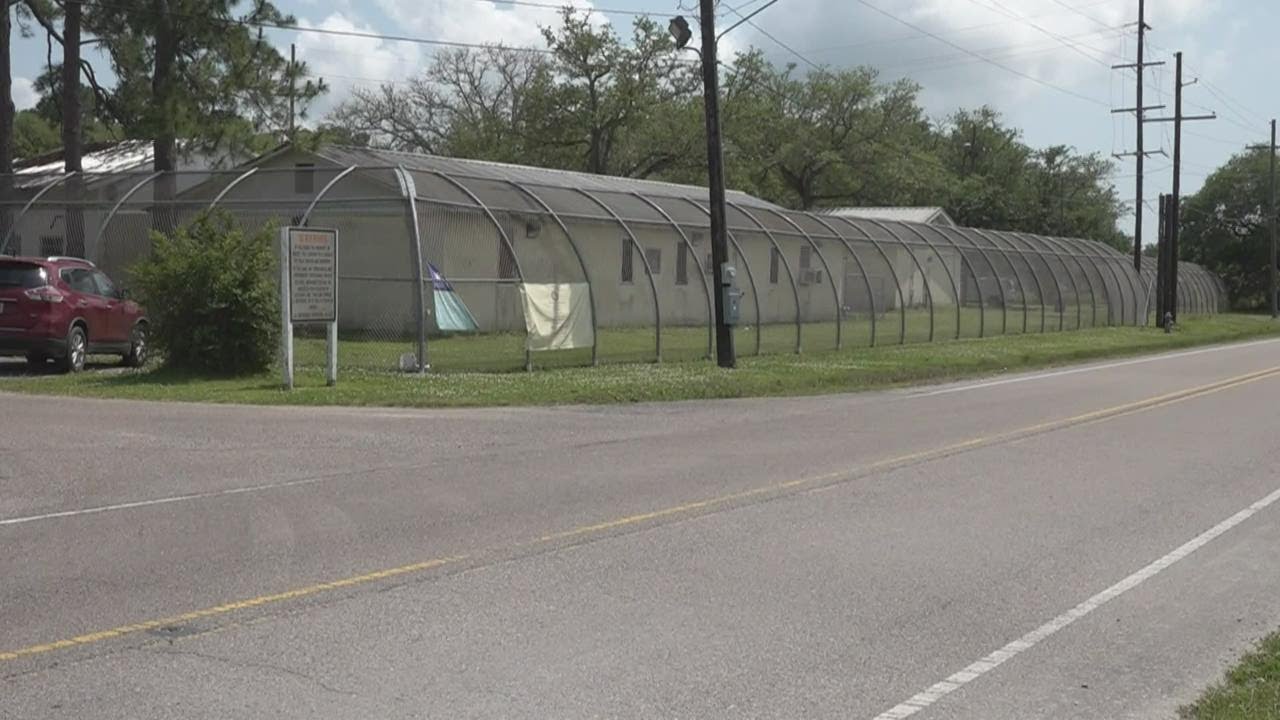 6 juveniles escape from detention center officials are looking for one