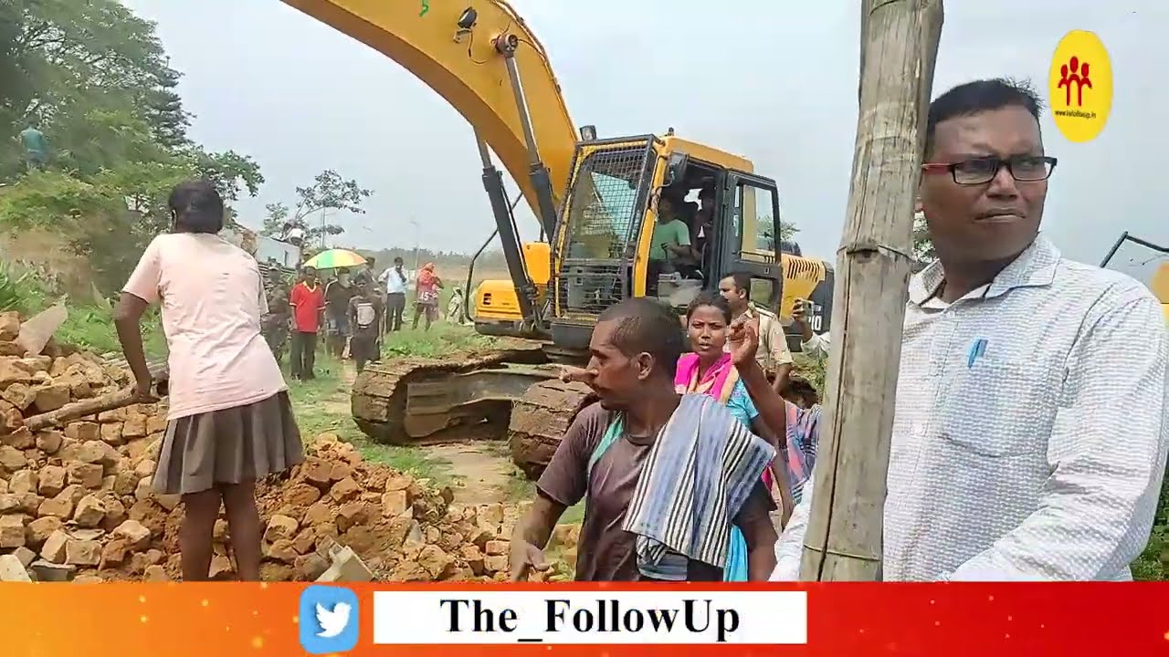 स्मार्ट सिटी बनाने के लिए आदिवासी बेटी सुहानी का एक कमरे वाले घर को दो बुलडोजर लगाकर तोड़ दिया गया!