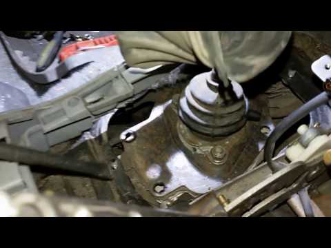 Mitsubishi Pajero Sport.Замена сальника АКПП и заднего коренного сальника.